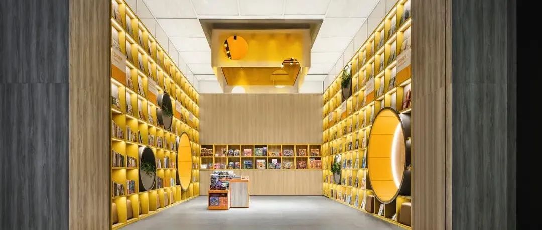 梁志天为麦当劳设计的全新CUBE旗舰店：用模块化的立方和暖色打造多功能的家庭乐园