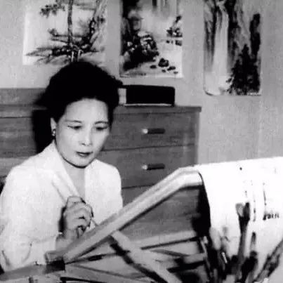 罕见的宋美龄国画作品，一幅画卖到101万，画如其人美醉了！
