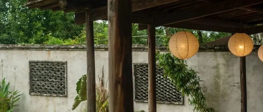 《长物志》，凡园之营造、物之选用摆放，纤悉毕具。