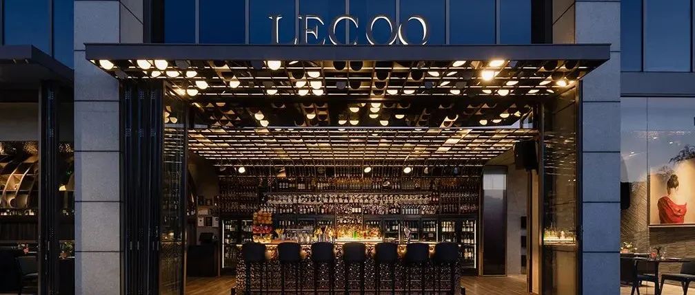 浪花里的酒杯！杭州Le Coq Wine & Bistro丨RooMoo Design Studio