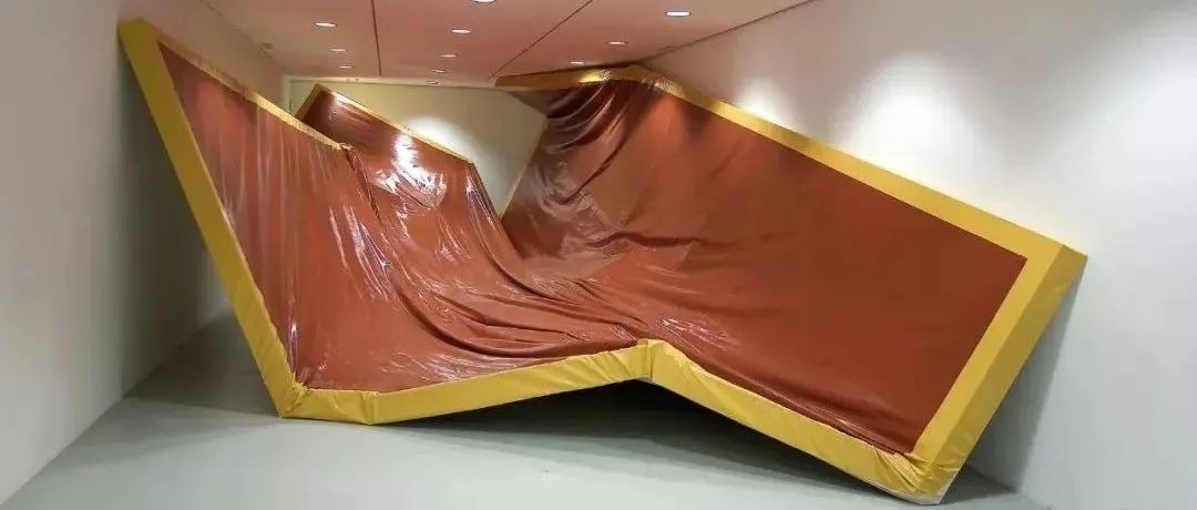 释放绘画——安吉拉·德·拉·克鲁兹