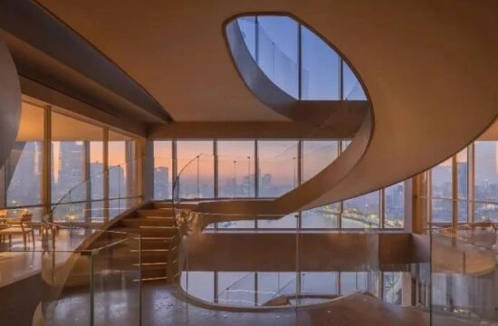 纬图为上海外滩的帝景·晶采轩餐厅打造通透的视野