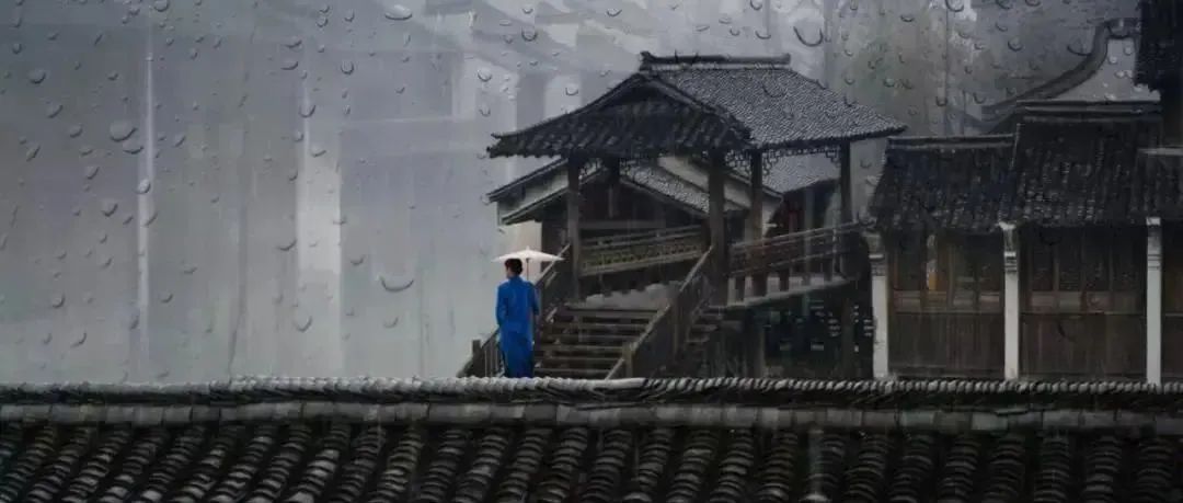 瓦，慢慢蘇醒。