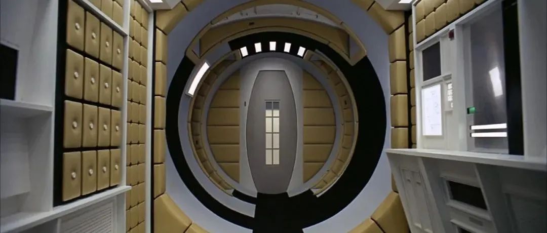 2001: A SPACE ODYSSEY | 寂静的狂想