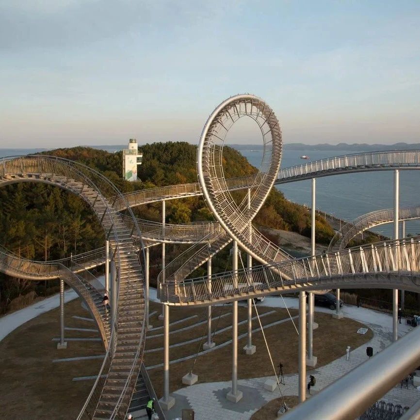 韩国·太空漫步 / Heike Mutter | Ulrich Genth