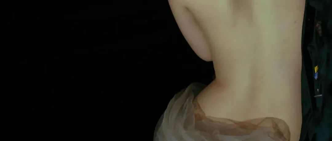 树叶沉睡，我们相拥
