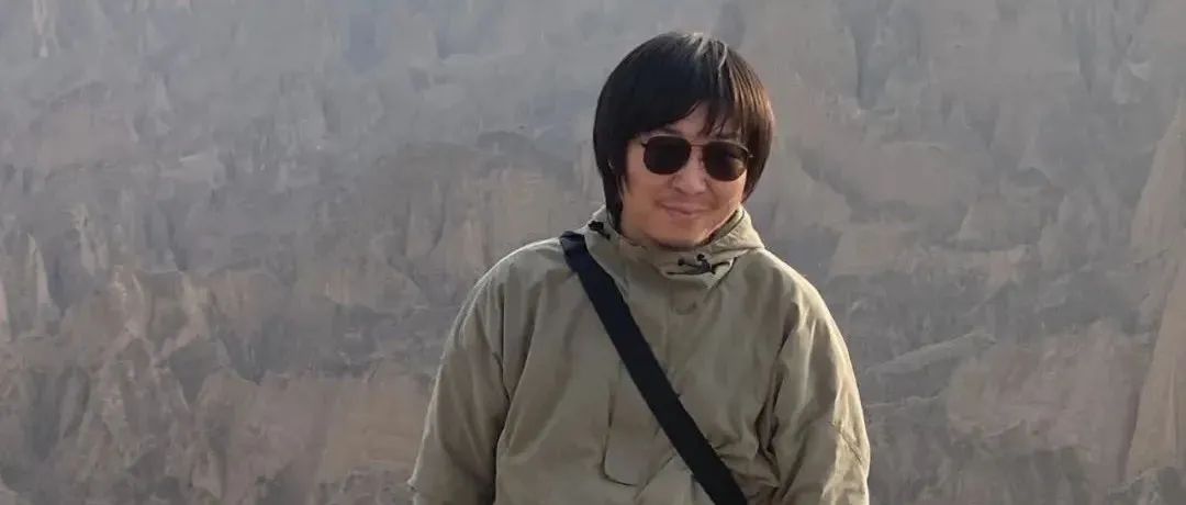 闫冰：艺术与生活的关系是搅合在一块儿的