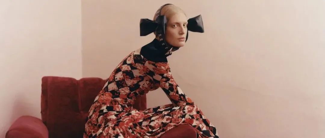 携手走过26年，成为伦敦时尚界的宠儿！甜酷暗黑浪漫、维多利亚柔情、英派田园风他们统统都要～