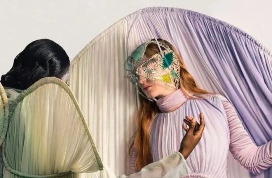 圣马丁毕业生的怪诞设计被Lady Gaga&quot;翻牌&quot;，却惨遭吐槽：&quot;西游记天竺少鳖&quot;？...