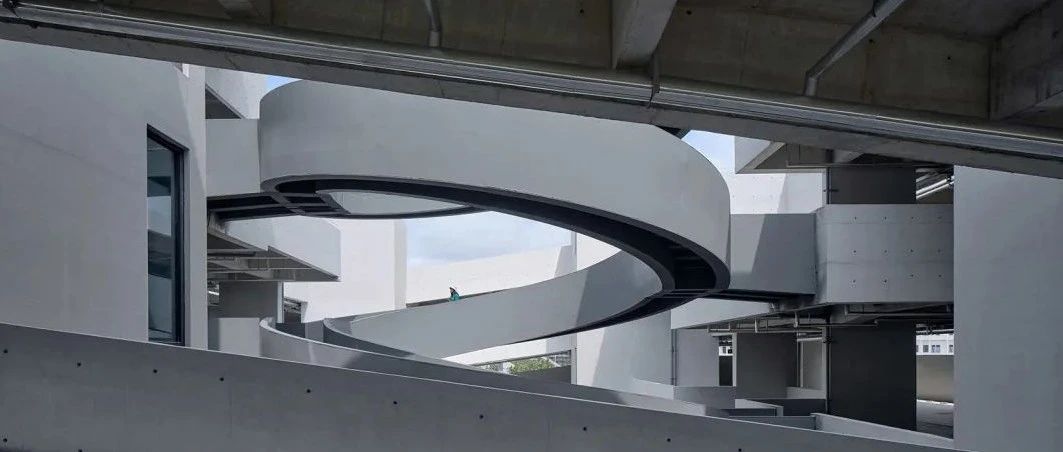 上海别样停车体验：奉贤停车场库 / 同济原作