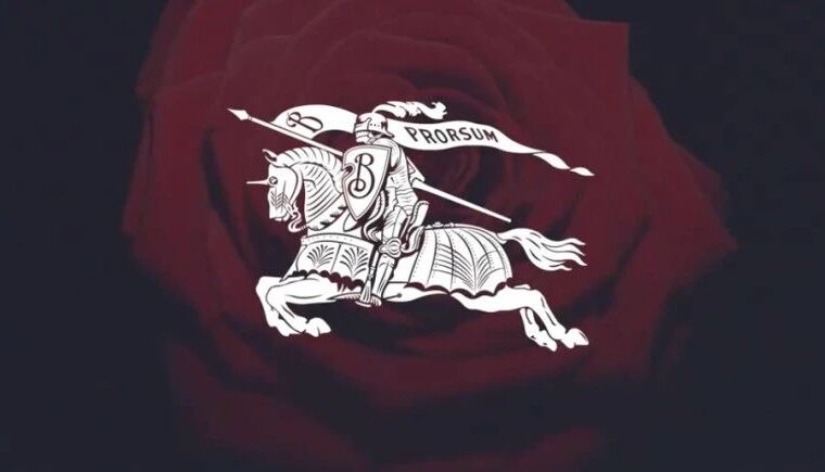 Burberry换标，改回上一版战马回归！无衬线不香了？！
