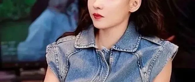 好突然！被张柏芝新图吓到，她的脸怎么就这样了？