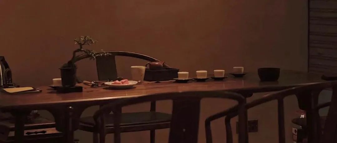 茶 席