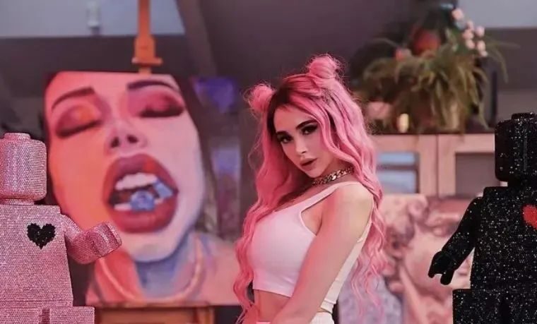 NFT雕塑界的天才少女