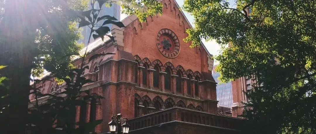 九江路江西中路路口的百年“红教堂”