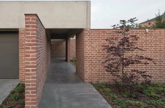 波兰·Mława住宅 / James and Mau Arquitectura