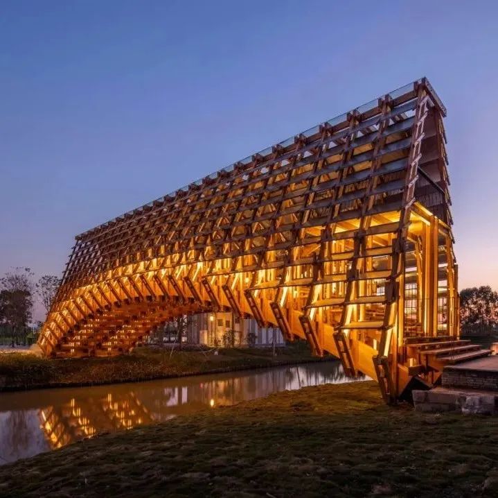 罗宇杰工作室｜继承了古代廊桥的建造智慧的“拱形木桥”