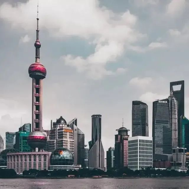 中国最爱花钱的城市，不是北上广深