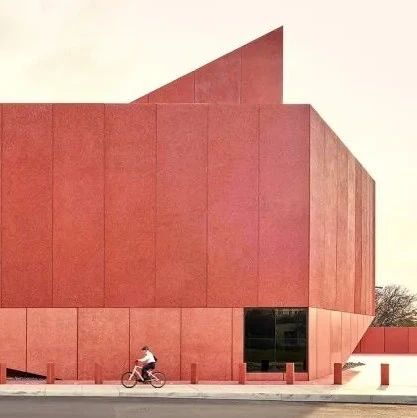 Ruby City美术馆：闪闪发光的红色巨石 / Adjaye Associates
