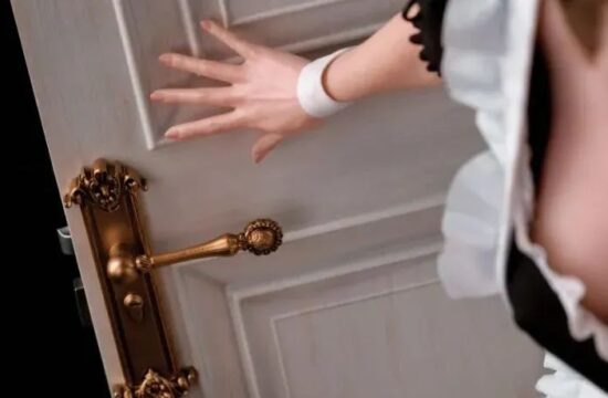超现实的肉欲！白天是建筑师 晚上画画建模，一组黑丝女仆硬核破圈走红-7.GAME