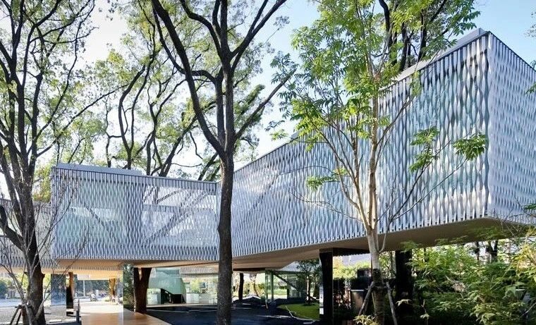 【案例分析32】自然与建筑的平衡——华鑫中心