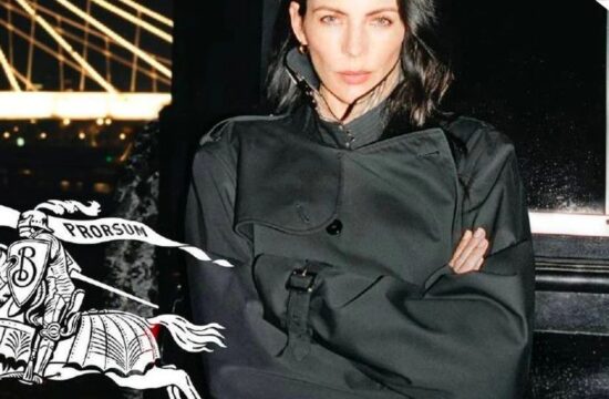 时尚｜「战马标」回归，Burberry改头换面重走英伦风？