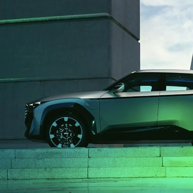性能、豪华、技术与电气化特征结合一体，Concept XM宝马家族最强SUV来了
