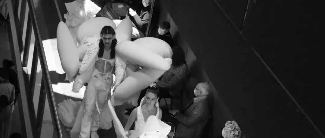 一年一度圣马丁新生 White Show | 在爱人、传统的边界线以及你对艺术的思考的主题下，学生们会展示怎样的创造力？