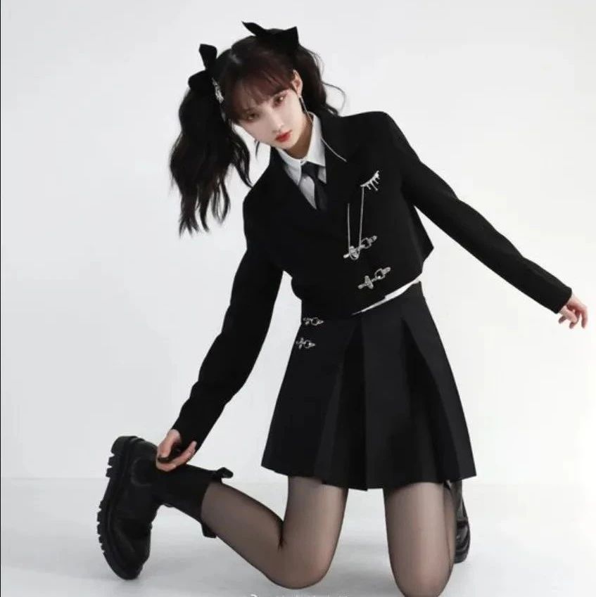 一组真人美少女动态分享，码住！