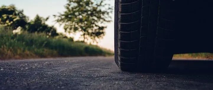 威马、极狐静悄悄