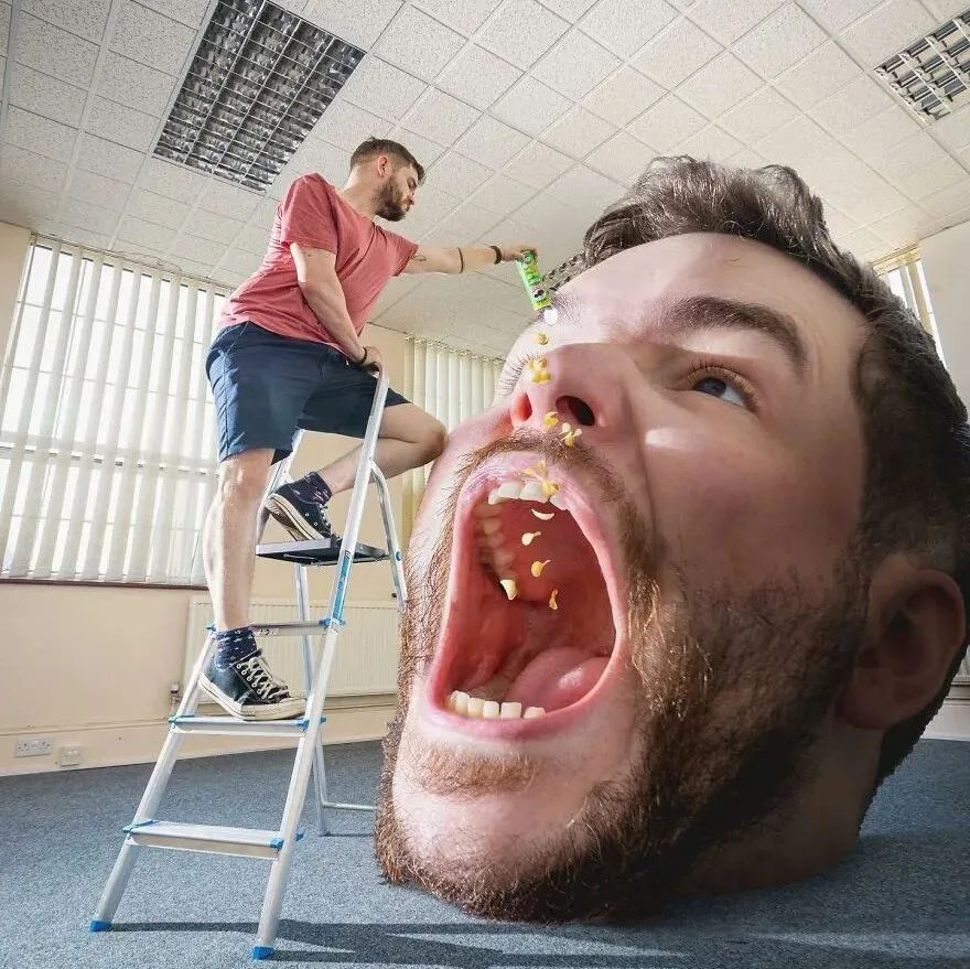 癫狂的摄影师,把自己玩“坏”了,作品让人哇出声来