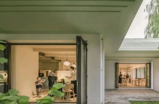花园里的书店：北京卷宗书店和一善书店 / 亘建筑事务所