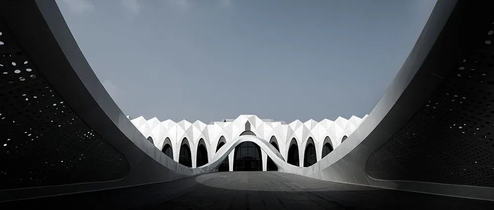 UCD by CCD / 吴城国际候鸟小镇会议展示中心