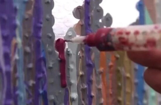用气泡膜画出一个蒙娜丽丝？看完真想挤爆它