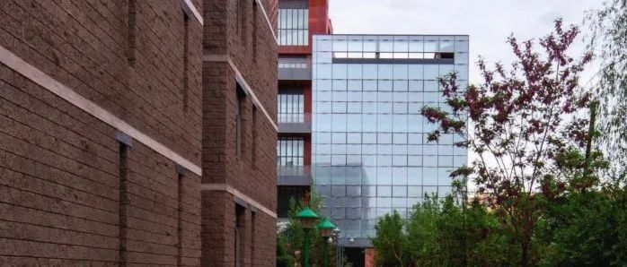 张鹏举：大学建筑系馆的三次实践