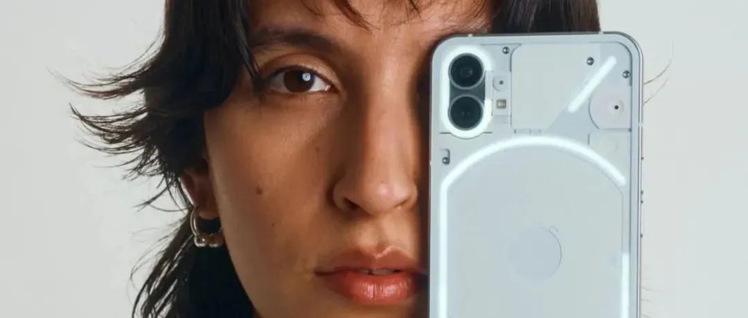 Nothing Phone （1）持续更新勾引图，好像换壳iPhone？