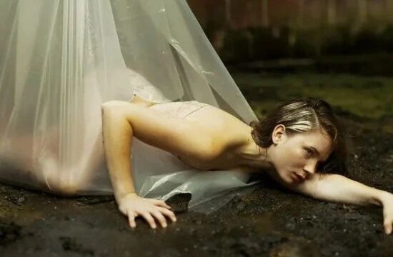 美与神秘并存,90后摄影师的作品,让人深陷其中