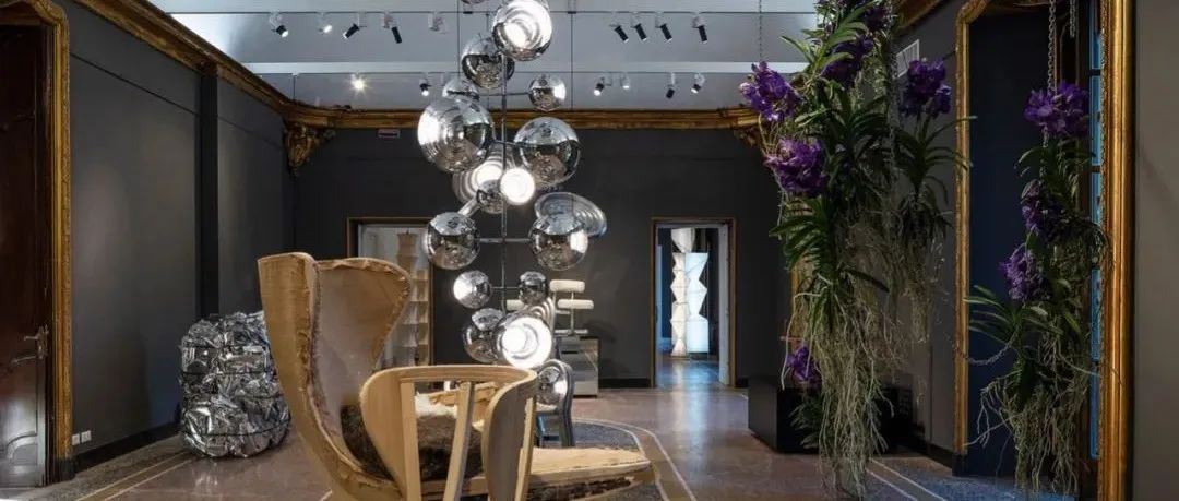 Tom Dixon 在米兰推出“二十”展览，包括了水下生长家具和菌丝塔座