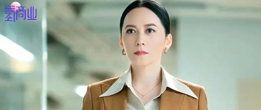 当俞飞鸿被拍成蜡像，如何“穿得像个女领导”？