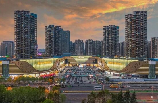 聚焦双品牌内容有机创新，世纪金源商管穿越周期