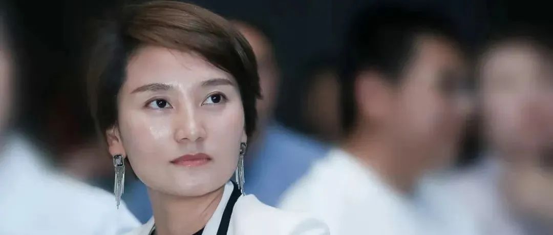 香港置地钱红：面对挑战，我选择勇敢向前