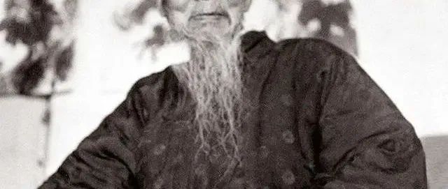 为什么人人都喜欢齐白石，他究竟有何魅力，100年来人人不忘！