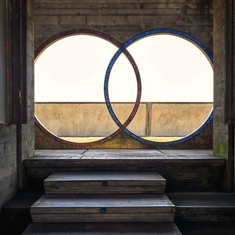 20世纪最神秘的建筑诗人，路易斯·康为他写诗，安藤忠雄曾受到过他的启发……