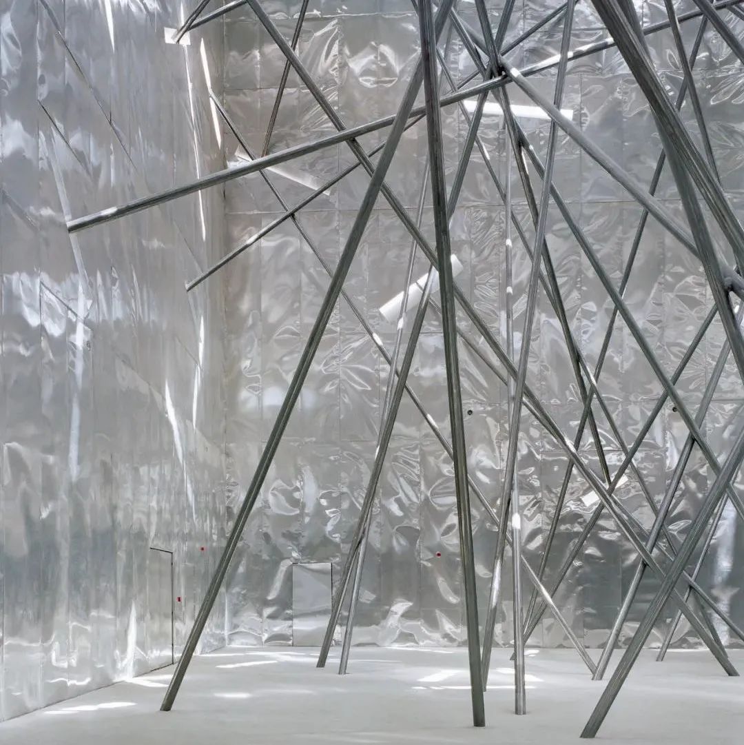 钢铁丛林，2020迪拜世博会巴林王国馆 / Christian Kerez