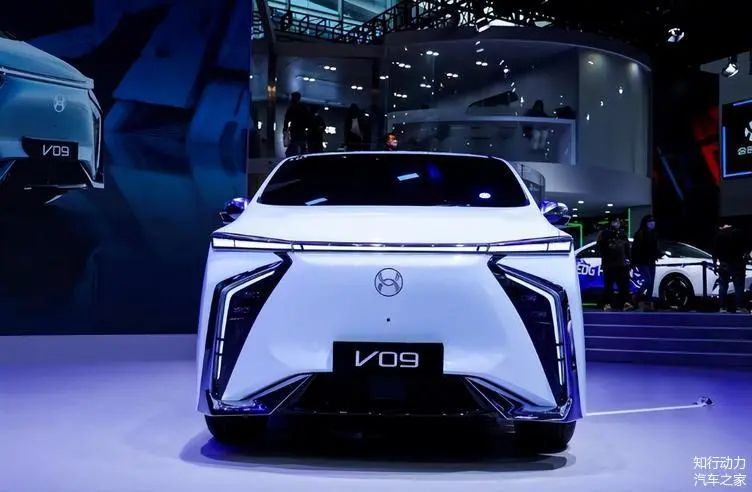 中高端MPV 合创A09