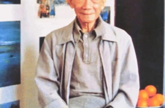世人拿他当狗，他却体面一生
