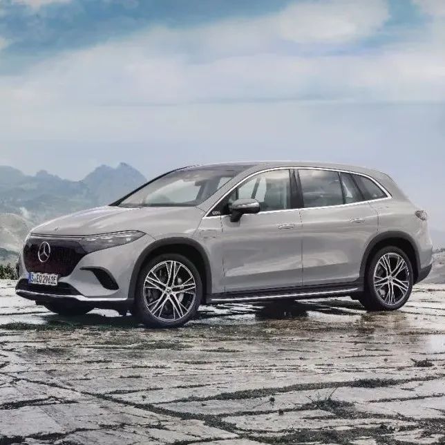 百万以上的纯电动SUV，还得是奔驰？