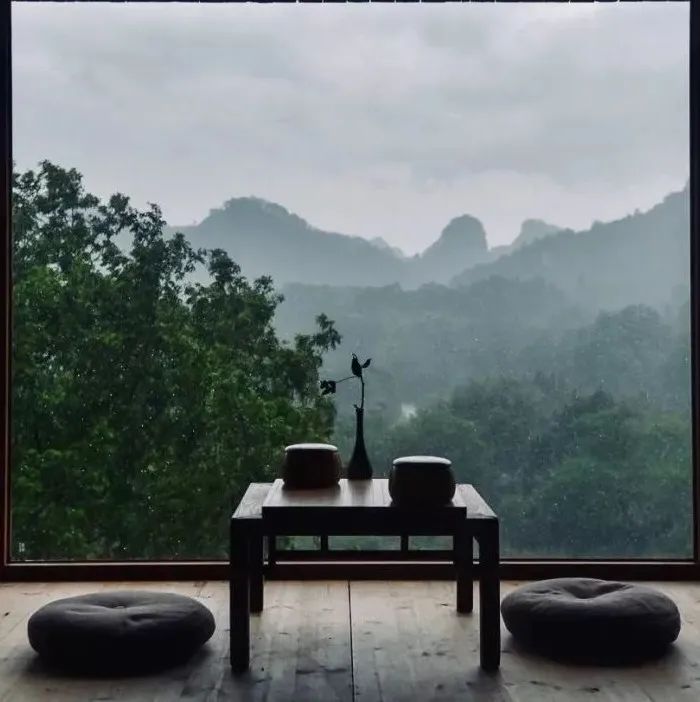 林语堂：循着季节去生活，人生就像一首诗