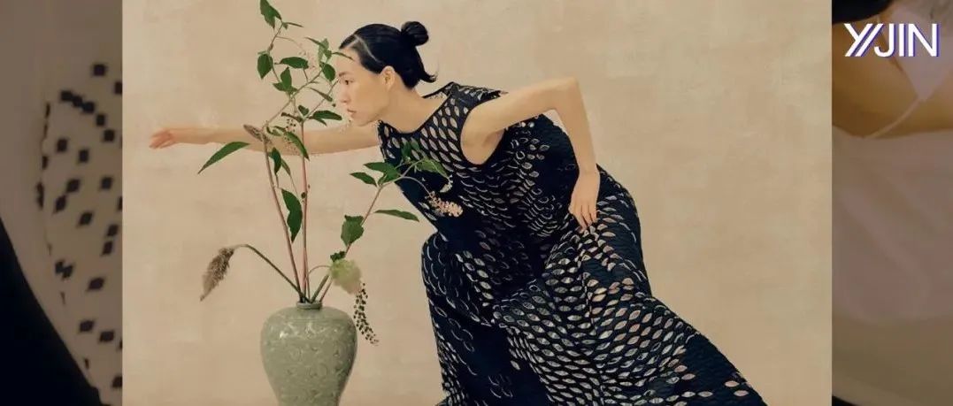 当一位服装设计师成为“花艺师”......