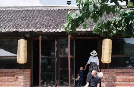 老外北漂爆改出租屋，一家四口打造世外桃源，网友惊呼：这才叫生活！